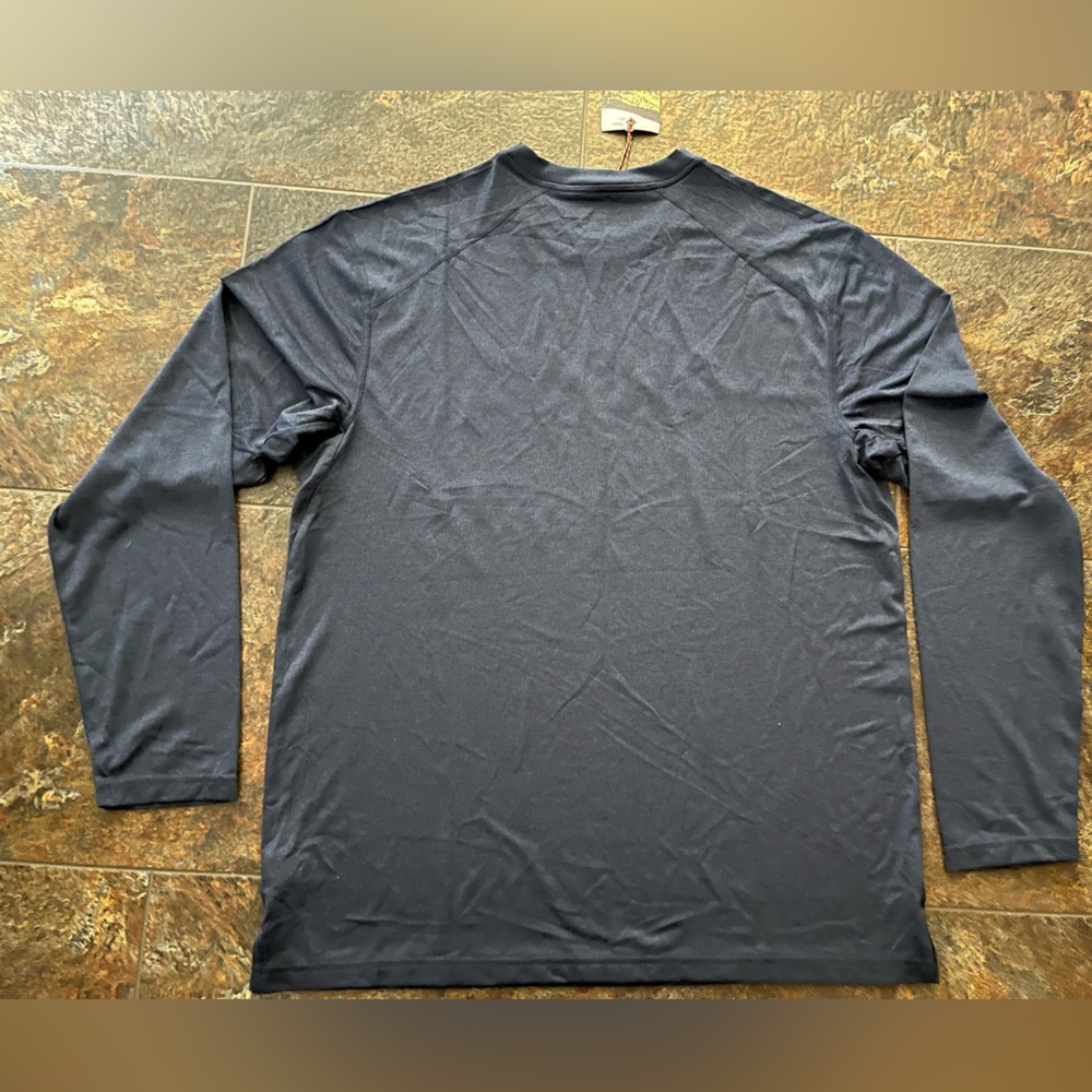 Men’s new Alaskan Hardgear Tun dry long sleeve graphic performance shirt. Medium - Picture 5 of 14